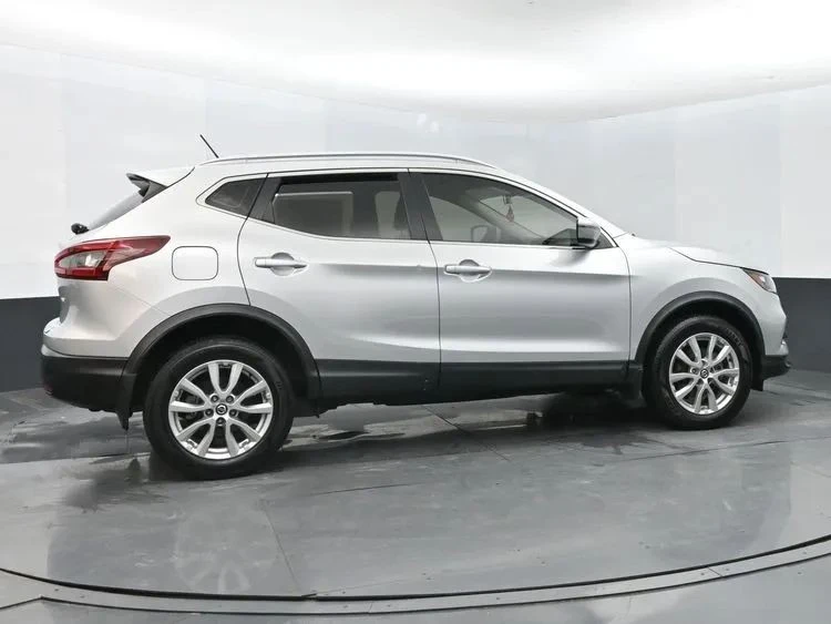2022 Nissan Rogue - Image 4 of 12