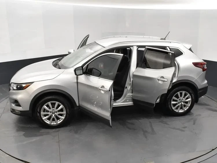 2022 Nissan Rogue - Image 7 of 12
