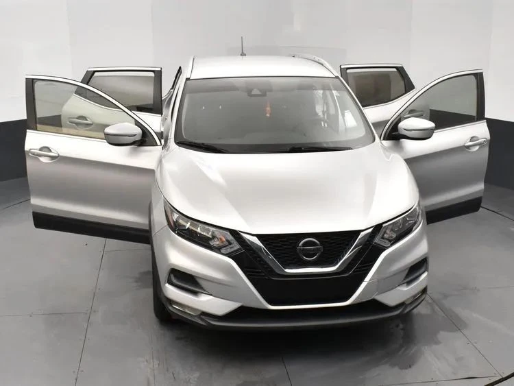 2022 Nissan Rogue - Image 10 of 12