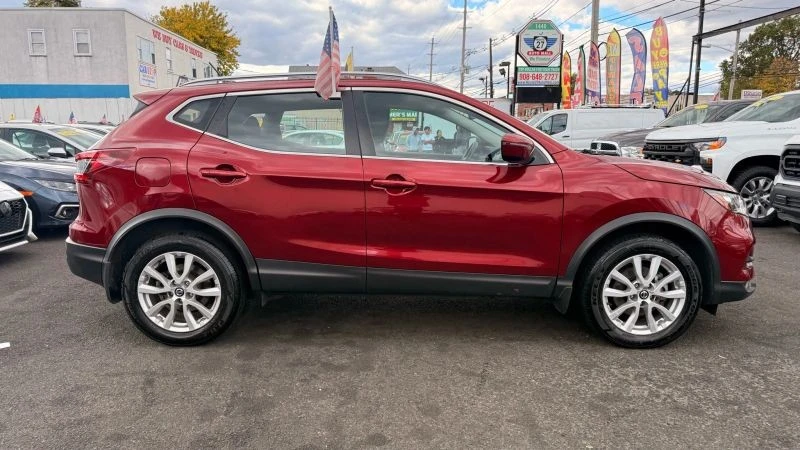 2022 Nissan Rogue - Image 11 of 12