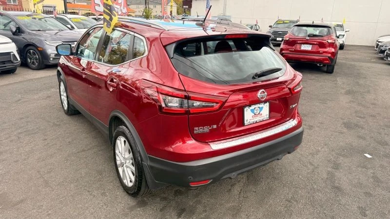 2022 Nissan Rogue - Image 5 of 12