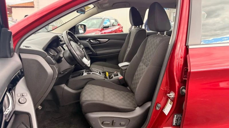 2022 Nissan Rogue - Image 12 of 12