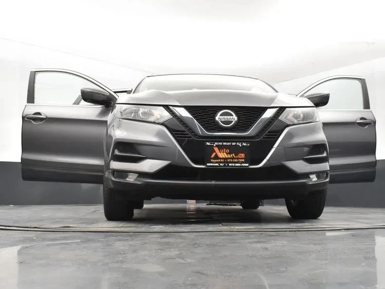2022 Nissan Rogue - Image 11 of 12