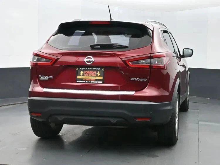 2022 Nissan Rogue - Image 8 of 12