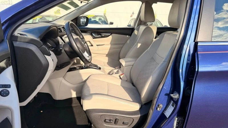 2022 Nissan Rogue - Image 12 of 12