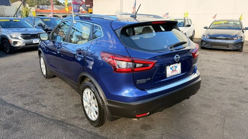 2022 Nissan Rogue - Image 5 of 12