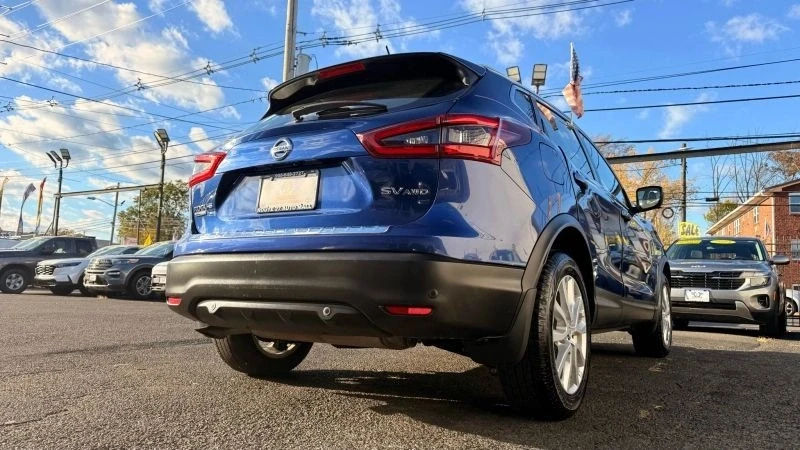 2022 Nissan Rogue - Image 9 of 12