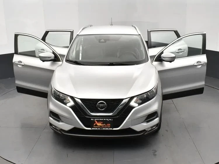 2022 Nissan Rogue - Image 10 of 12