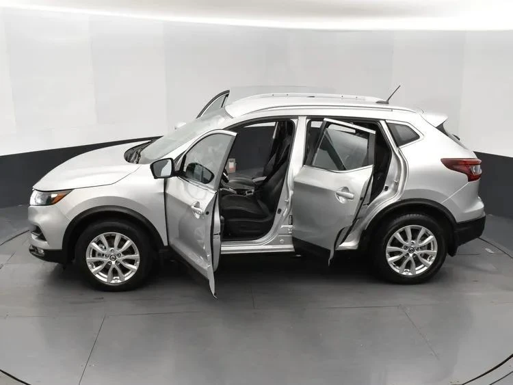 2022 Nissan Rogue - Image 7 of 12