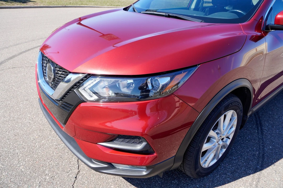 2022 Nissan Rogue - Image 23 of 31