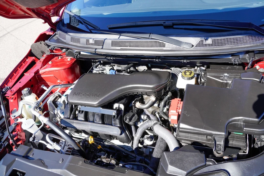 2022 Nissan Rogue - Image 18 of 31