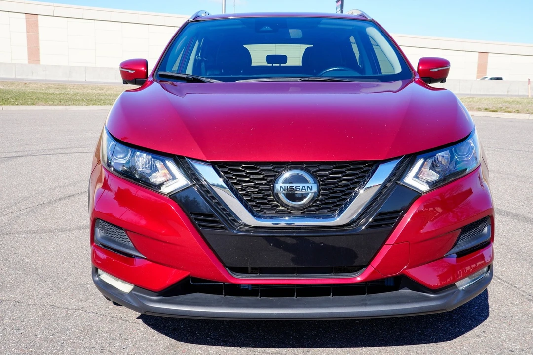 2022 Nissan Rogue - Image 9 of 31