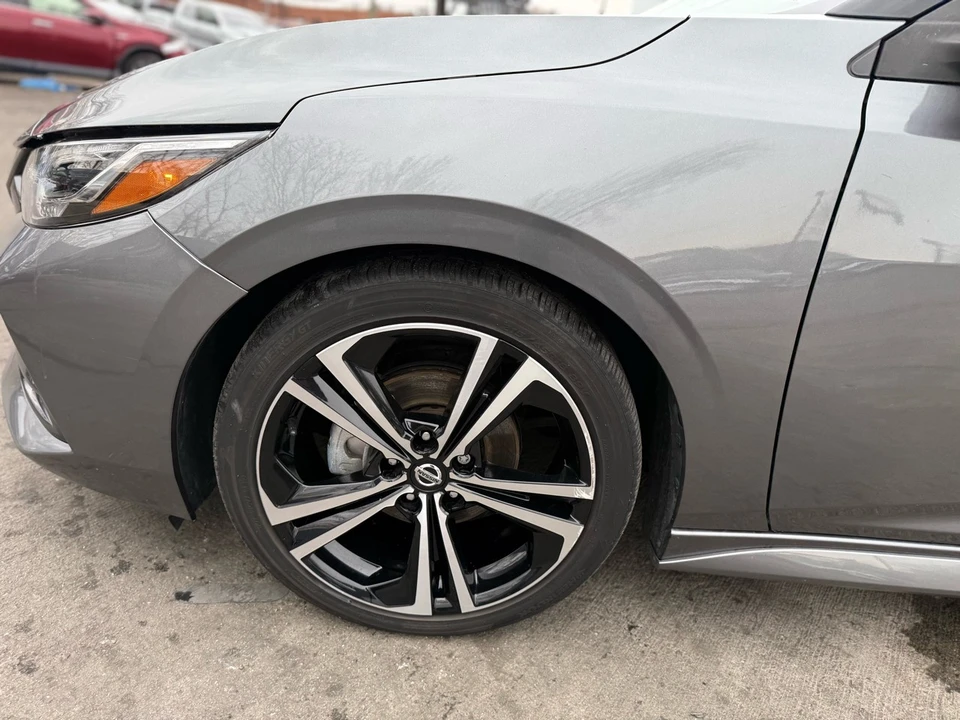 2022 Nissan Sentra 8th Gen - Image 14 of 21