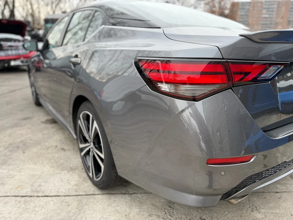 2022 Nissan Sentra 8th Gen - Image 12 of 21