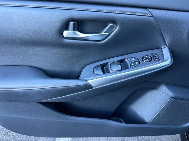 2022 Nissan Sentra 8th Gen - Image 11 of 12