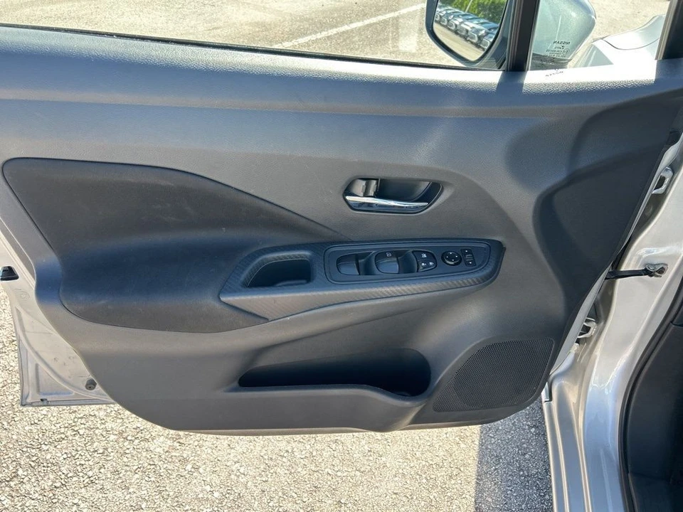 2022 Nissan Versa - Image 10 of 12