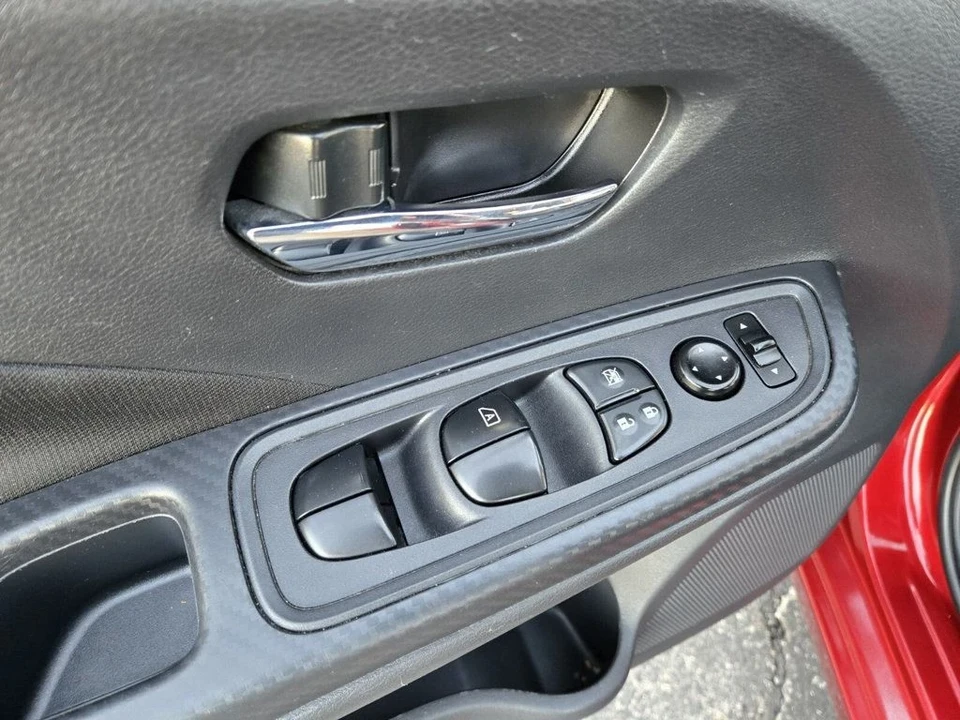 2022 Nissan Versa - Image 13 of 21