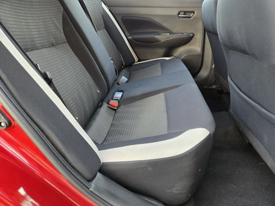 2022 Nissan Versa - Image 11 of 12