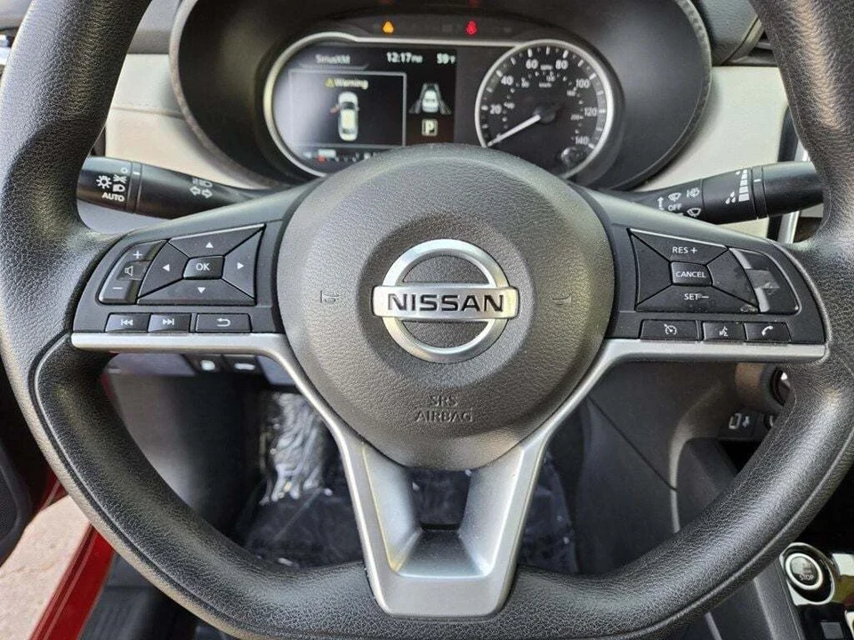2022 Nissan Versa - Image 15 of 21