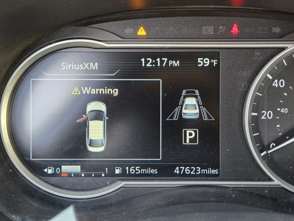 2022 Nissan Versa - Image 16 of 21