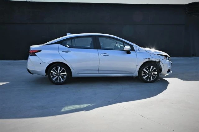 2022 Nissan Versa - Image 6 of 14