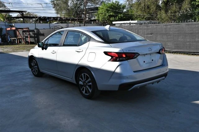 2022 Nissan Versa - Image 5 of 14