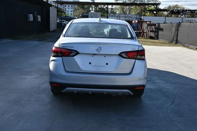 2022 Nissan Versa - Image 4 of 14