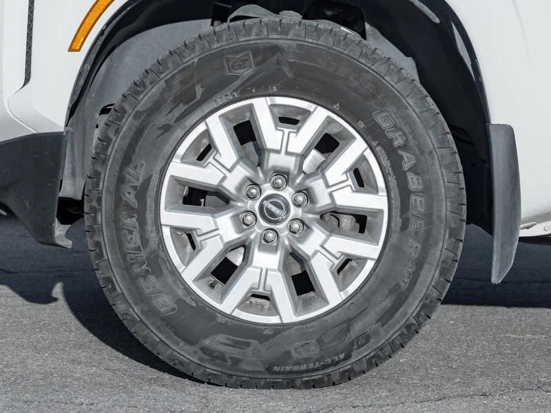 2022 Nissan Frontier 3rd Gen - Image 4 of 15
