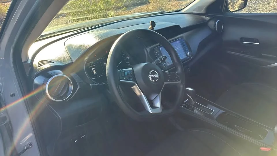 2022 Nissan Kicks - Image 17 of 18