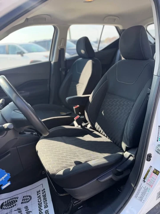 2022 Nissan Kicks - Image 14 of 16