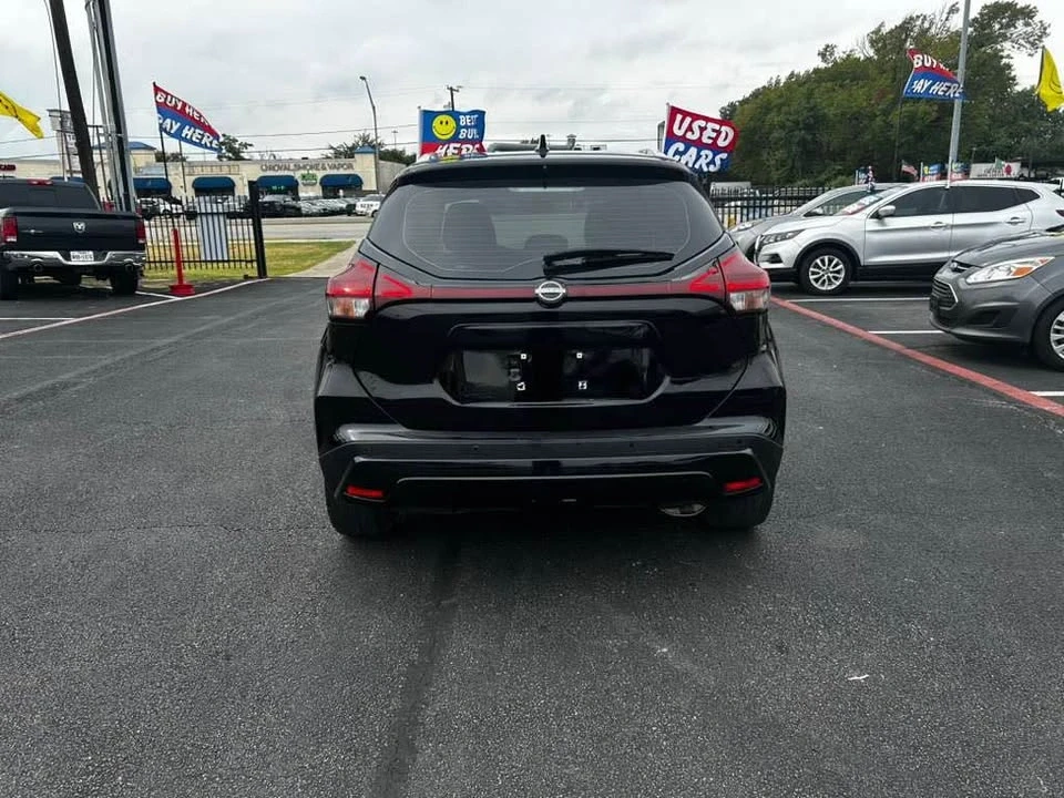 2022 Nissan Kicks - Image 5 of 12
