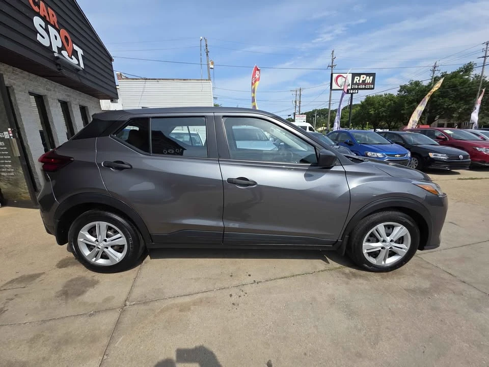 2022 Nissan Kicks - Image 8 of 18