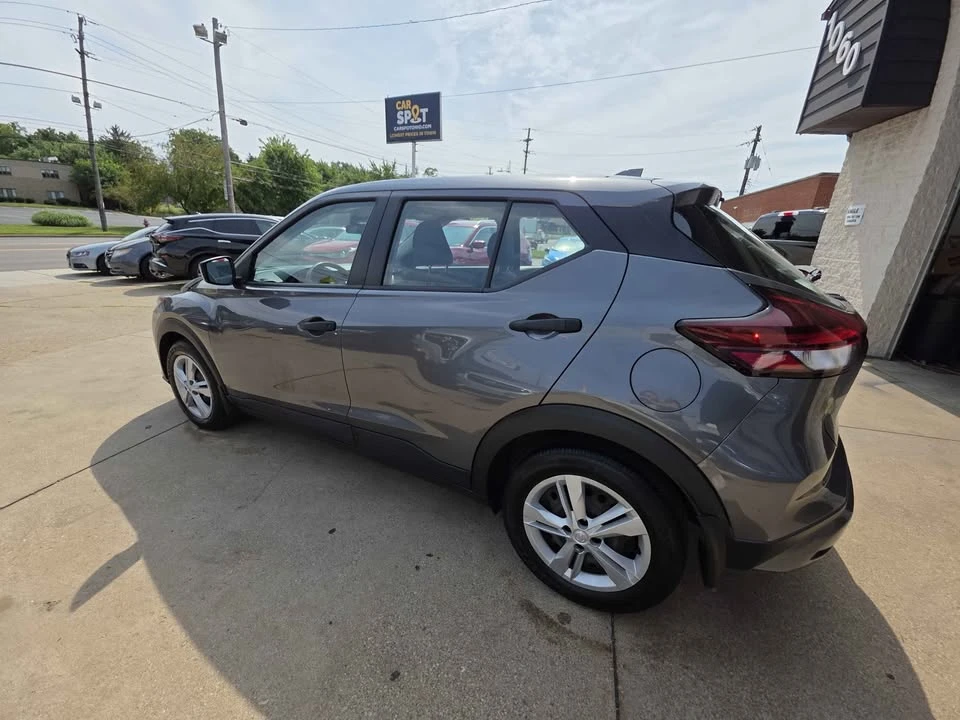 2022 Nissan Kicks - Image 4 of 18