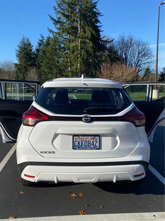 2022 Nissan Kicks - Image 5 of 11