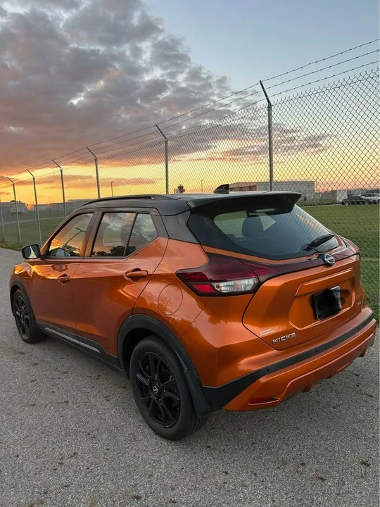 2022 Nissan Kicks - Image 4 of 18