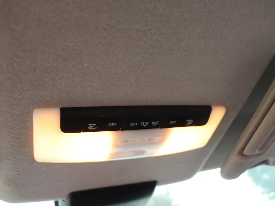 2022 Nissan Kicks - Image 13 of 16