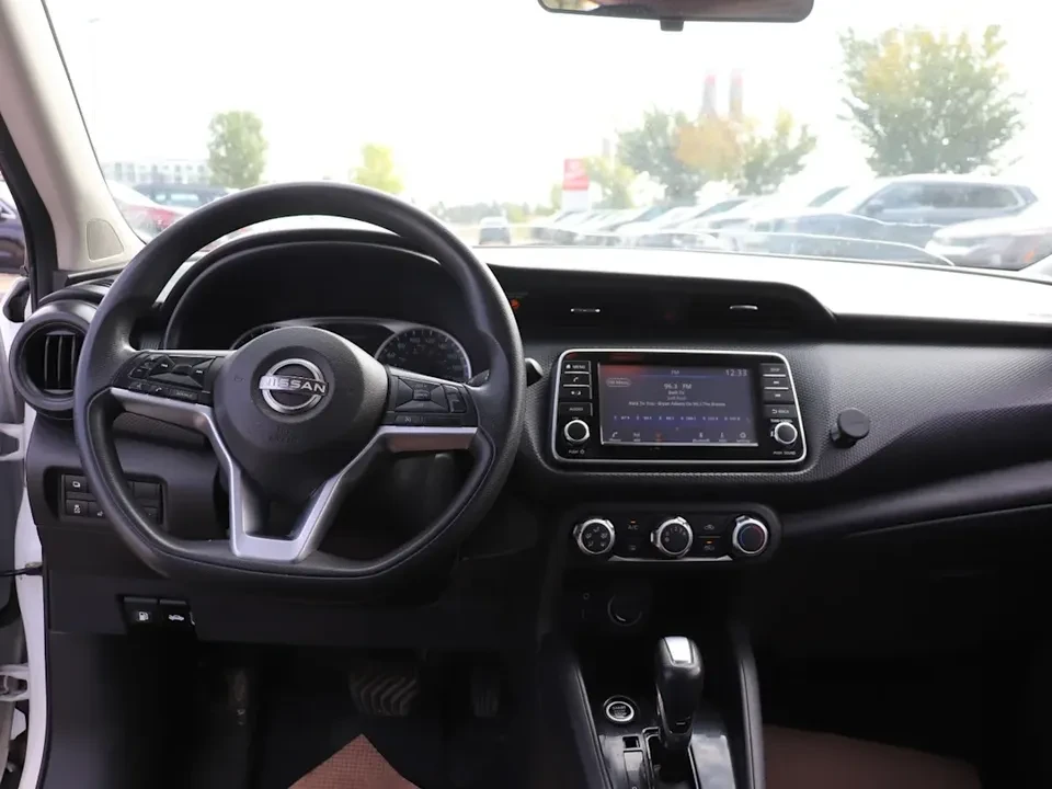 2022 Nissan Kicks - Image 15 of 16