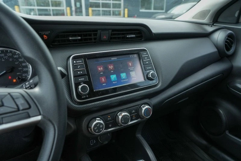 2022 Nissan Kicks - Image 14 of 18