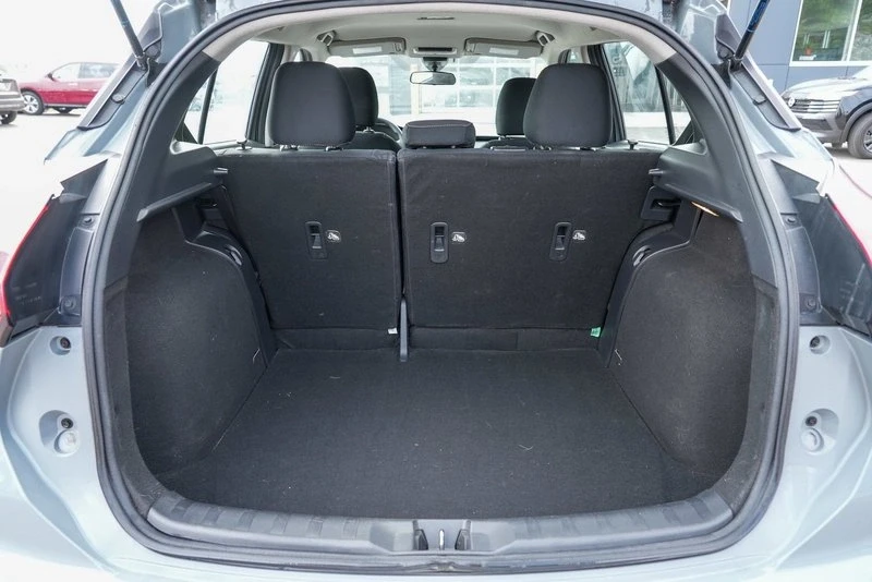 2022 Nissan Kicks - Image 9 of 18