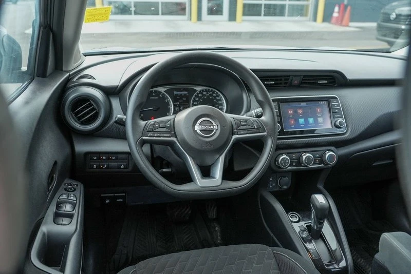 2022 Nissan Kicks - Image 16 of 18