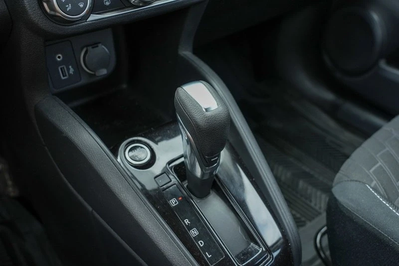 2022 Nissan Kicks - Image 13 of 18