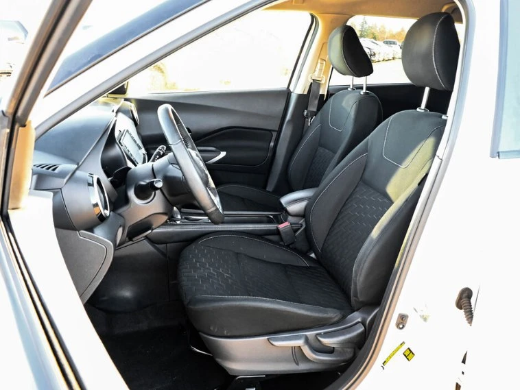 2022 Nissan Kicks - Image 6 of 9