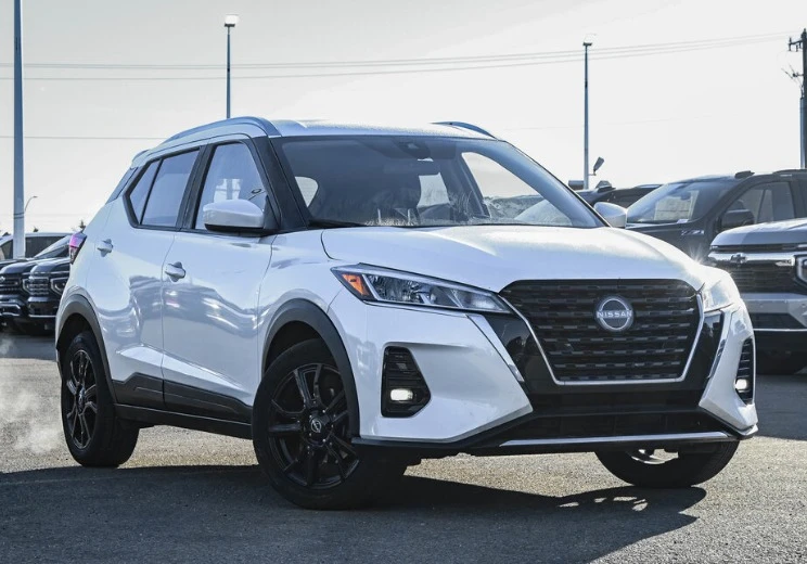 2022 Nissan Kicks - Image 2 of 9