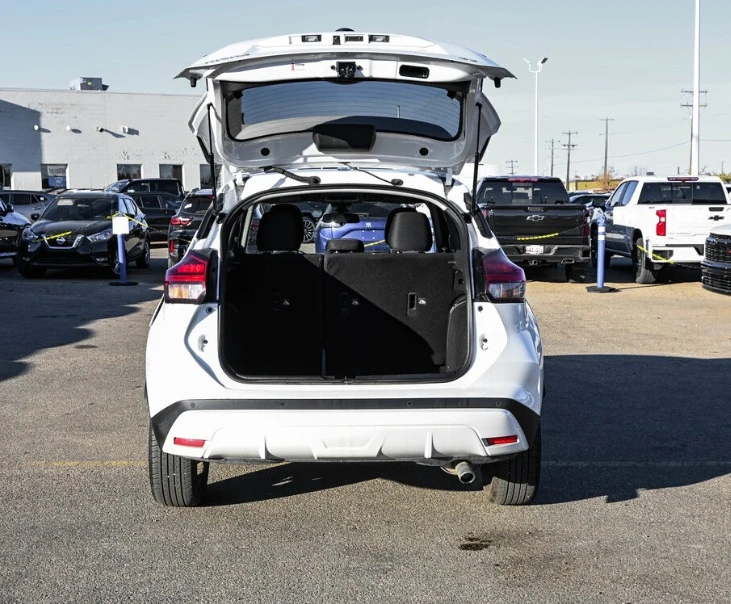 2022 Nissan Kicks - Image 9 of 9