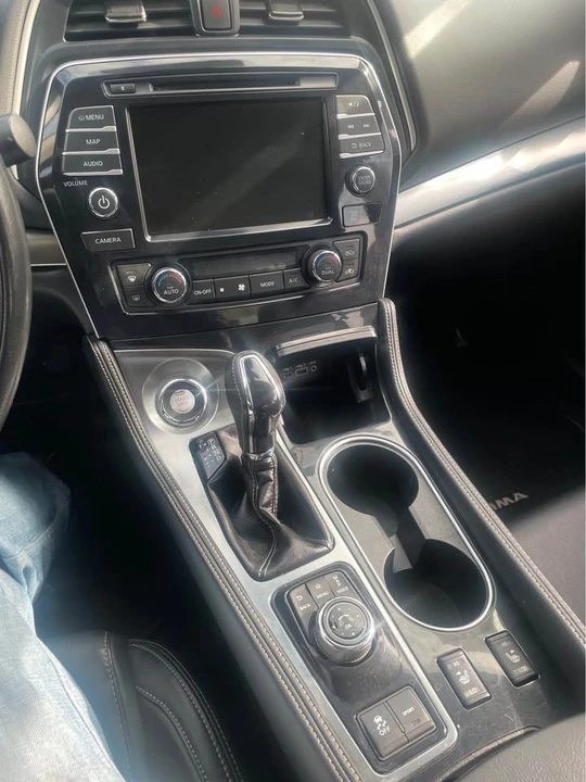 2022 Nissan Maxima 8th Gen - Image 9 of 13