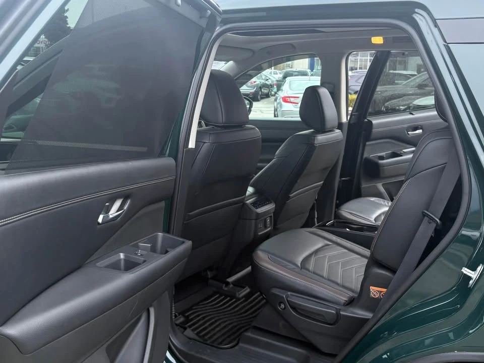 2022 Nissan Pathfinder 5th Gen - Image 10 of 19