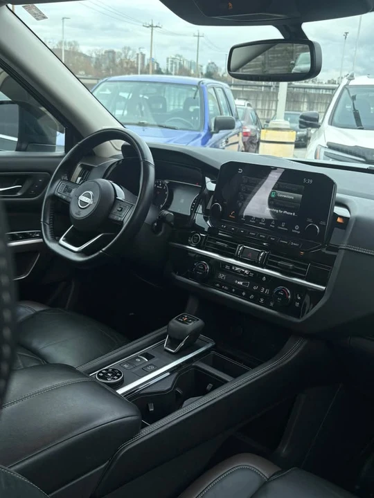 2022 Nissan Pathfinder 5th Gen - Image 5 of 19