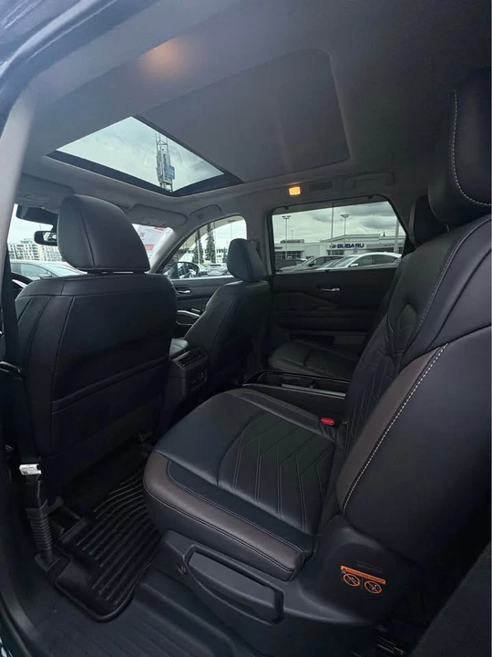 2022 Nissan Pathfinder 5th Gen - Image 12 of 19