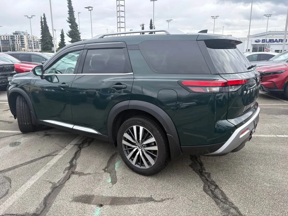 2022 Nissan Pathfinder 5th Gen - Image 17 of 19