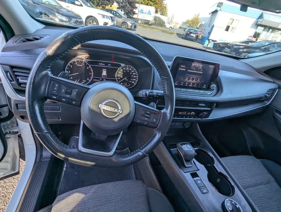 2022 Nissan Rogue - Image 7 of 20
